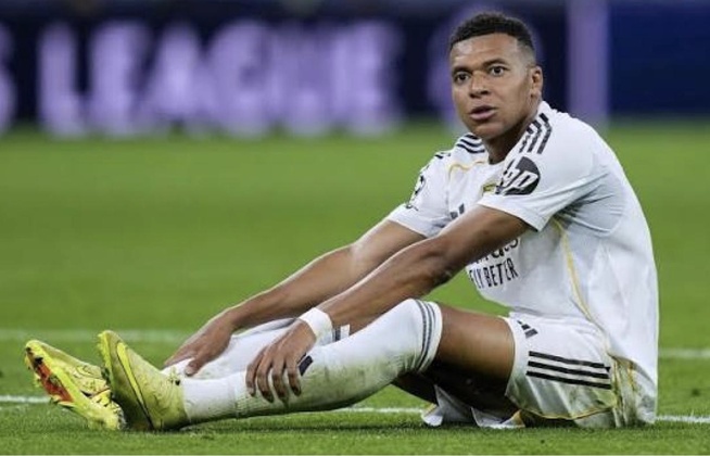 Foot: Mbappé souffre d'une "hyperextension du genou gauche" confirme le Real Foot: Mbappé souffre d'une "hyperextension du genou gauche" confirme le Real