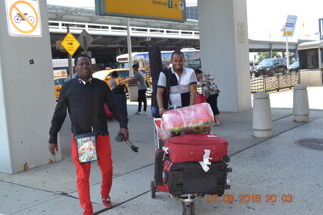 Les images de l'arrivé de Pape Diouf, la génération consciente et Bay Babu à l'aéroport JFK de New York.
