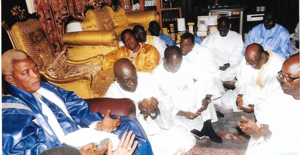 Serigne Abdou Karim Mbacke a présenté ses condoléances à Serigne Alioune Mbacke Gainde Fatma Serigne Abdou Karim Mbacke a présenté ses condoléances à Serigne Alioune Mbacke Gainde Fatma