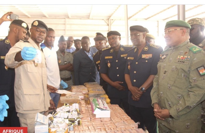 Niger : Une importante quantité de cocaïne valant plus de 2,5 milliards de FCFA saisie à Agadez Niger : Une importante quantité de cocaïne valant plus de 2,5 milliards de FCFA saisie à Agadez