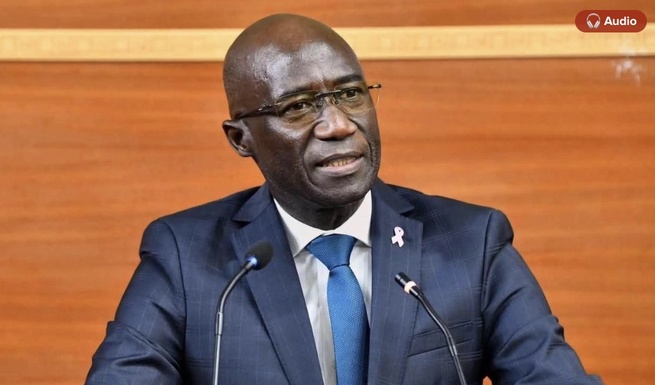 Propositions de loi sur les fonds spéciaux : Le ministère de la Justice recadre le député Amadou Ba Propositions de loi sur les fonds spéciaux : Le ministère de la Justice recadre le député Amadou Ba