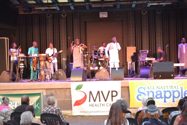 FESTIVAL HAVEN CONCERT SÉRIES: Pape Diouf porte très haut le drapeau du Sénégal dans la musique à Schnectady. FESTIVAL HAVEN CONCERT SÉRIES: Pape Diouf porte très haut le drapeau du Sénégal dans la musique à Schnectady.