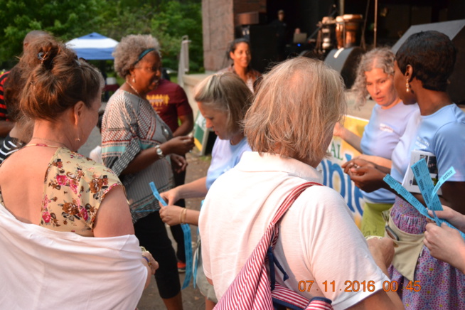 FESTIVAL HAVEN CONCERT SÉRIES: Pape Diouf porte très haut le drapeau du Sénégal dans la musique à Schnectady. FESTIVAL HAVEN CONCERT SÉRIES: Pape Diouf porte très haut le drapeau du Sénégal dans la musique à Schnectady.