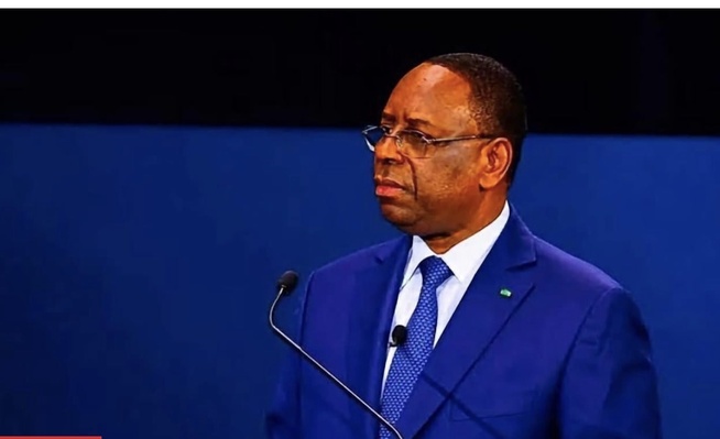 Hommage : Macky Sall salue le « legs majeur » laissé par Cheikh Hamidou Kane