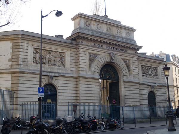Concours 2016 ’’Filière universitaire internationale (FUI)’’ : Trois étudiants sénégalais admis à l'école polytechnique de Paris Concours 2016 ’’Filière universitaire internationale (FUI)’’ : Trois étudiants sénégalais admis à l'école polytechnique de Paris