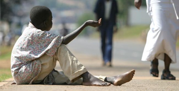 Talibés de la rue : Imam Lèye parle d’« exploitation abusive par des adultes véreux qui se cachent derrière la religion » Talibés de la rue : Imam Lèye parle d’« exploitation abusive par des adultes véreux qui se cachent derrière la religion »