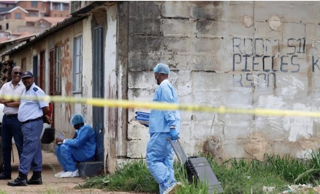 Afrique du Sud: quatre membres de la ligue de jeunesse de l'ANC tués dans une fusillade Afrique du Sud: quatre membres de la ligue de jeunesse de l'ANC tués dans une fusillade