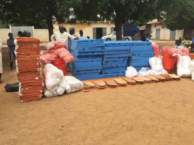 Å’UVRES SOCIALES: Mamadou Ndoye Bane au chevet des "Daaras" de Pire sa ville natale. Å’UVRES SOCIALES: Mamadou Ndoye Bane au chevet des "Daaras" de Pire sa ville natale.