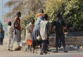 Retrait des enfants de la rue : 25 Guinéens renvoyés chez eux Retrait des enfants de la rue : 25 Guinéens renvoyés chez eux