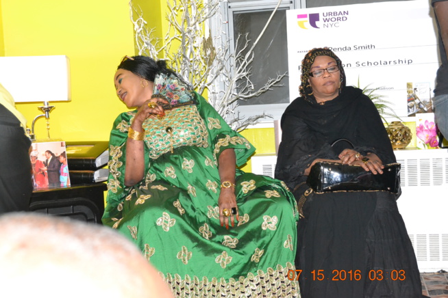 La surprise de la grande dame Adja Astou Kane Faye Smith et ses amies à Pape Diouf à New York. La surprise de la grande dame Adja Astou Kane Faye Smith et ses amies à Pape Diouf à New York.