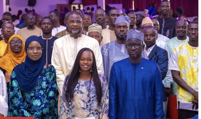 Formation professionnelle : Idrissa Samb remet leurs ordres de service à 300 nouveaux formateurs vacataires