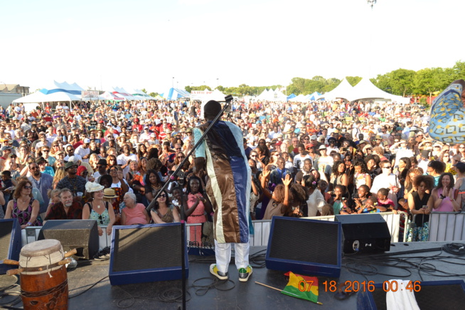 VIDÉO + PHOTOS : PAPE DIOUF ENFLAMME LE FESTIVAL MADISON WIsCONSIN DEVANT 27000 PERSONNES.
