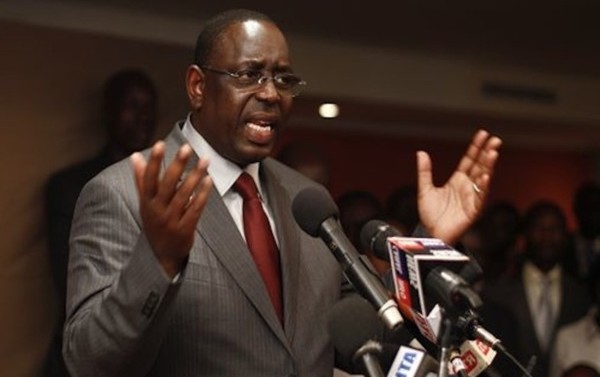 Macky Sall à ses détracteurs : « C’est facile de rester chez soi ou se mettre devant les micros et dire ce que l’on veut » Macky Sall à ses détracteurs : « C’est facile de rester chez soi ou se mettre devant les micros et dire ce que l’on veut »