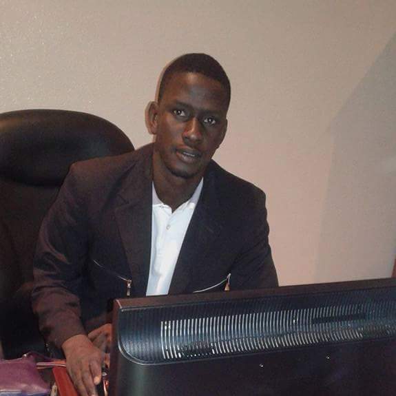 Les effarantes révélations de Amadou Barro Gélongal: "Le Pr Macky Sall devrait intervenir (...) Farba Ngom disait: "celui qui n'aime pas Harouna Dia n'aime pas Macky (...) Les effarantes révélations de Amadou Barro Gélongal: "Le Pr Macky Sall devrait intervenir (...) Farba Ngom disait: "celui qui n'aime pas Harouna Dia n'aime pas Macky (...)