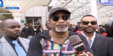 Agression d’une danseuse : après une nuit en garde à vue à Nairobi, Koffi Olomidé expulsé vers la RDC Agression d’une danseuse : après une nuit en garde à vue à Nairobi, Koffi Olomidé expulsé vers la RDC