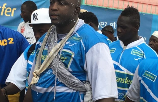 Arrivée de Lac De Guiers 2 au stade Demba Diop Arrivée de Lac De Guiers 2 au stade Demba Diop