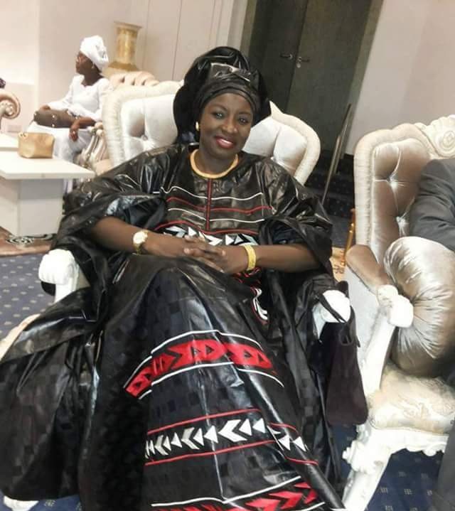 Mimi Touré se rebelle à la sécurité et se fait débarquer de son vol pour les Etats -Unis Mimi Touré se rebelle à la sécurité et se fait débarquer de son vol pour les Etats -Unis