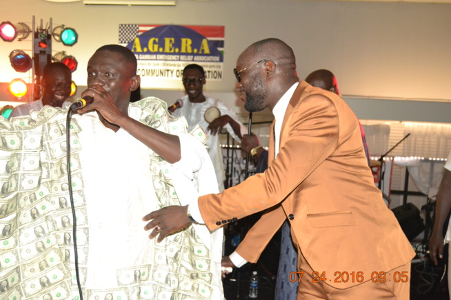 Atlanta: Pape Diouf démontre une force spectaculaire et réussit ce que le roi Youssou Ndour n'a pas réussit ces 5 dernières années aux USA. Atlanta: Pape Diouf démontre une force spectaculaire et réussit ce que le roi Youssou Ndour n'a pas réussit ces 5 dernières années aux USA.