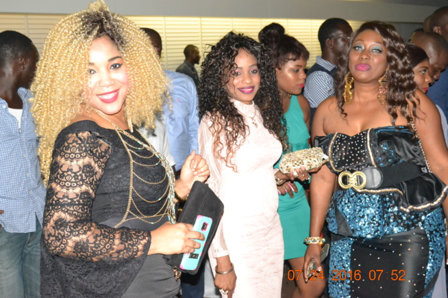 Atlanta: Pape Diouf démontre une force spectaculaire et réussit ce que le roi Youssou Ndour n'a pas réussit ces 5 dernières années aux USA. Atlanta: Pape Diouf démontre une force spectaculaire et réussit ce que le roi Youssou Ndour n'a pas réussit ces 5 dernières années aux USA.