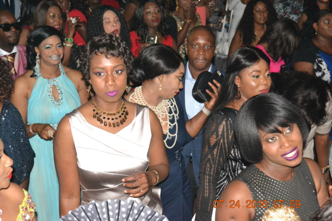 Atlanta: Pape Diouf démontre une force spectaculaire et réussit ce que le roi Youssou Ndour n'a pas réussit ces 5 dernières années aux USA. Atlanta: Pape Diouf démontre une force spectaculaire et réussit ce que le roi Youssou Ndour n'a pas réussit ces 5 dernières années aux USA.