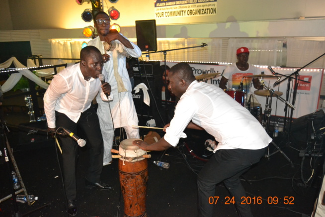 Atlanta: Pape Diouf démontre une force spectaculaire et réussit ce que le roi Youssou Ndour n'a pas réussit ces 5 dernières années aux USA. Atlanta: Pape Diouf démontre une force spectaculaire et réussit ce que le roi Youssou Ndour n'a pas réussit ces 5 dernières années aux USA.