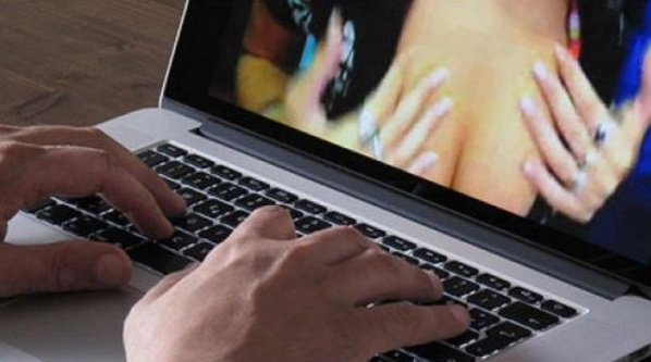 Le chantage sexuel, un phénomène en vogue sur Internet Le chantage sexuel, un phénomène en vogue sur Internet