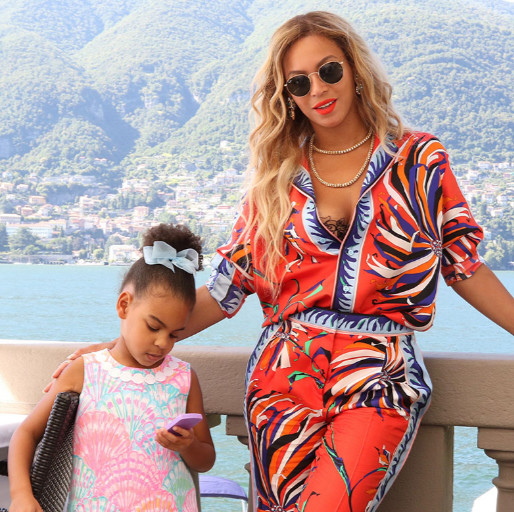 Photos: Les vacances romantiques de Beyoncé, Jay Z et leur fille Blue Ivy
