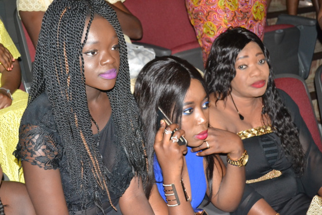 AMERICAN TOUR: Pape Diouf demontre sa force à Rhode Island avec l'association des cadres de l'APR. AMERICAN TOUR: Pape Diouf demontre sa force à Rhode Island avec l'association des cadres de l'APR.