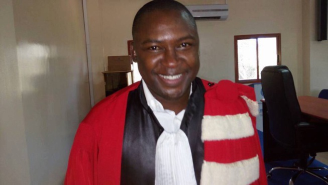 Cheikh Diallo, dites Docteur s'il vous plaît ! Cheikh Diallo, dites Docteur s'il vous plaît !