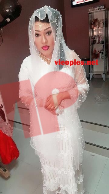 Carnet rose: Le mannequin Eva Rose s'est pendue hier soir avec Mr Sy. Carnet rose: Le mannequin Eva Rose s'est pendue hier soir avec Mr Sy.