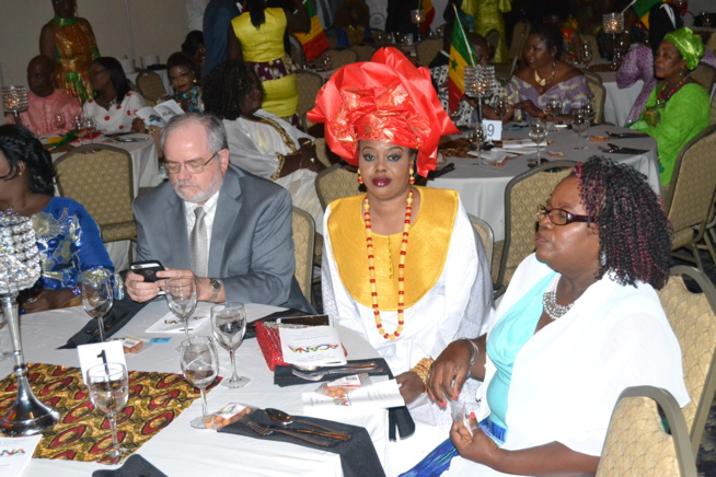 Pape Diouf honnoré à Philadelphia: Award de l'artiste de l'année et award pour sa contribution Africa's musical Heritage Pape Diouf honnoré à Philadelphia: Award de l'artiste de l'année et award pour sa contribution Africa's musical Heritage