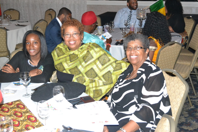 Pape Diouf honnoré à Philadelphia: Award de l'artiste de l'année et award pour sa contribution Africa's musical Heritage Pape Diouf honnoré à Philadelphia: Award de l'artiste de l'année et award pour sa contribution Africa's musical Heritage