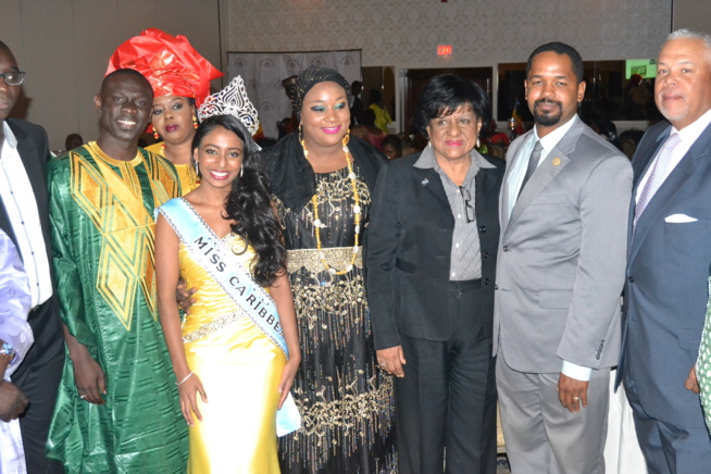 Pape Diouf honnoré à Philadelphia: Award de l'artiste de l'année et award pour sa contribution Africa's musical Heritage Pape Diouf honnoré à Philadelphia: Award de l'artiste de l'année et award pour sa contribution Africa's musical Heritage
