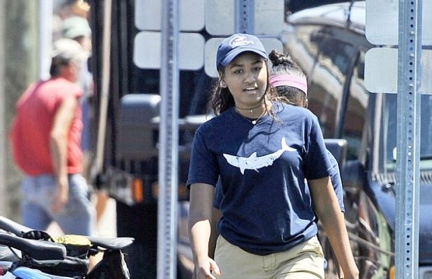 Sasha Obama, serveuse dans un restaurant pour gagner son ….