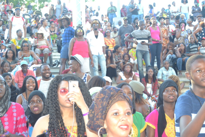 ACANA FESTIVAL PHILADELPHIA: Pape Diouf met le paquet et succède Davido et Flavour. ACANA FESTIVAL PHILADELPHIA: Pape Diouf met le paquet et succède Davido et Flavour.