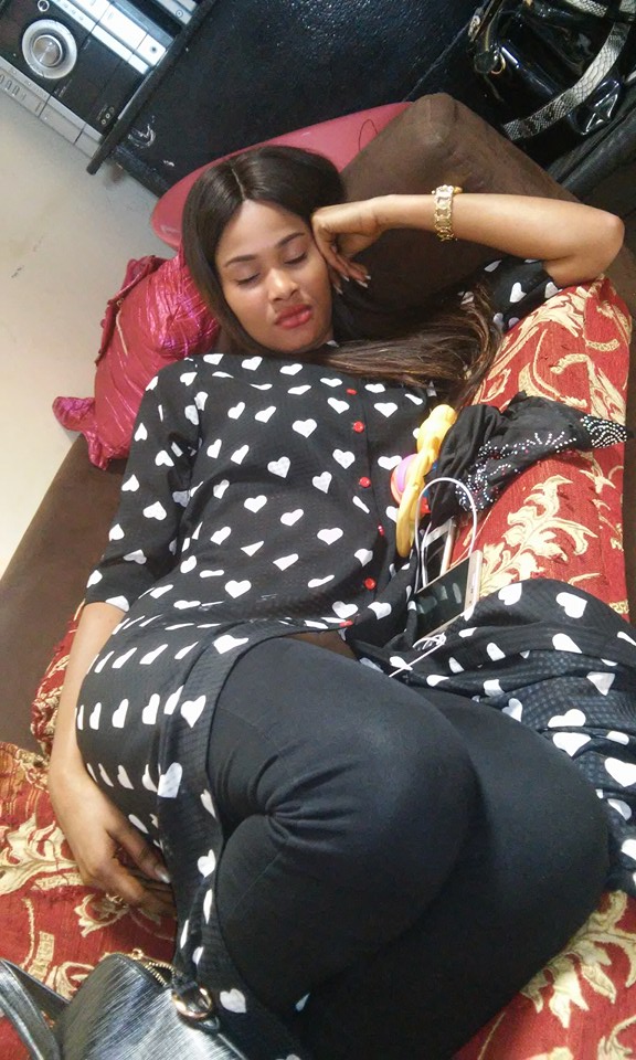 La très belle Soumboulou actrice de la série wiri wiri dans les bras de morphée. La très belle Soumboulou actrice de la série wiri wiri dans les bras de morphée.