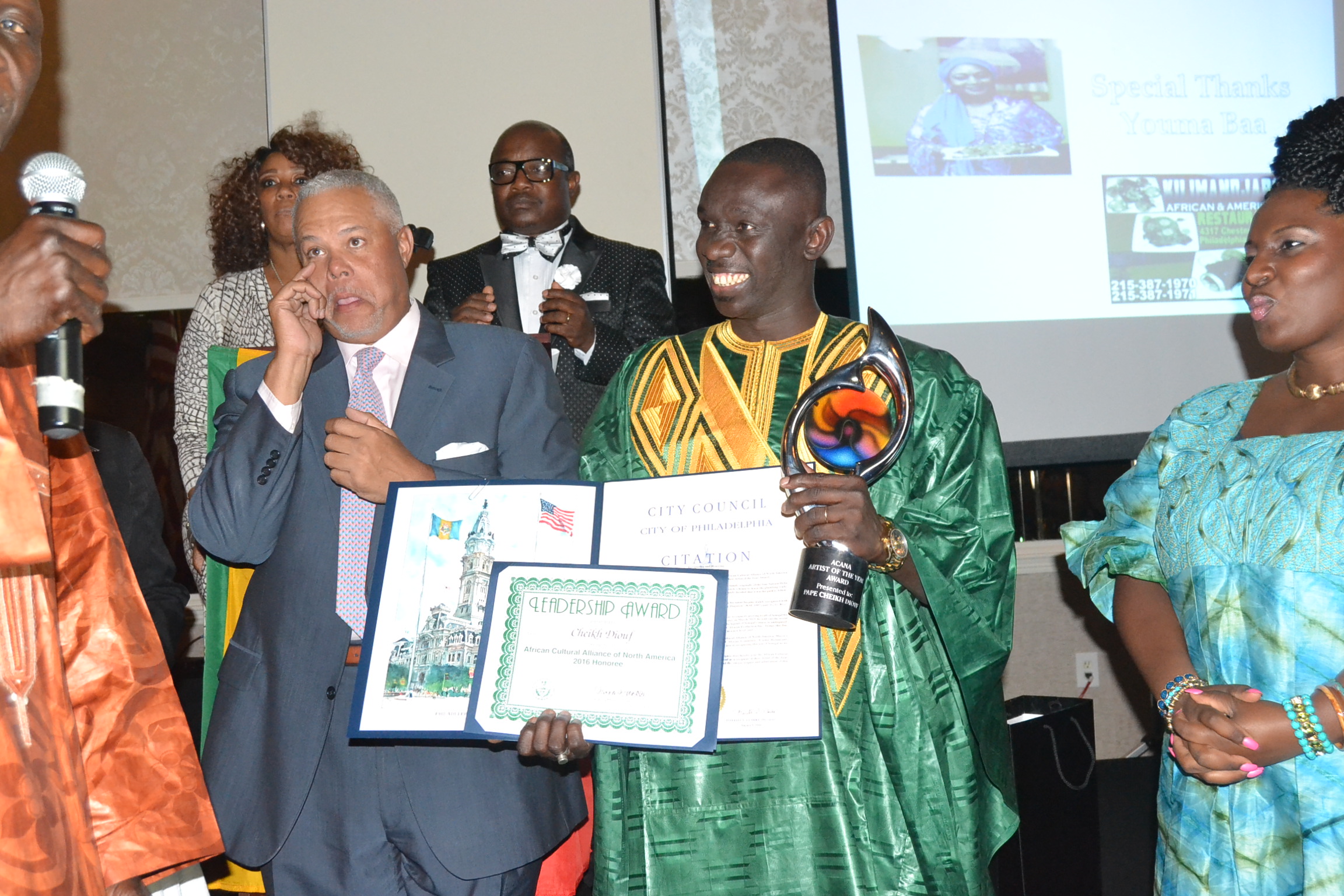 Soirée des trophées: Pape Diouf fête ses Award le 24 et 25 septembre au Bloowy et Baramundi. Parrainage M. Amadou Ba Ministre des finances.