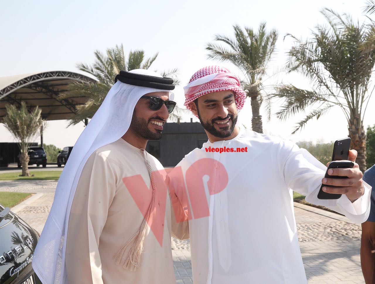 Dubai, l'international ballon d'or ElHadj Diouf en comagnie de Anelka, Akon et Edgar Dewis chez les Princes.