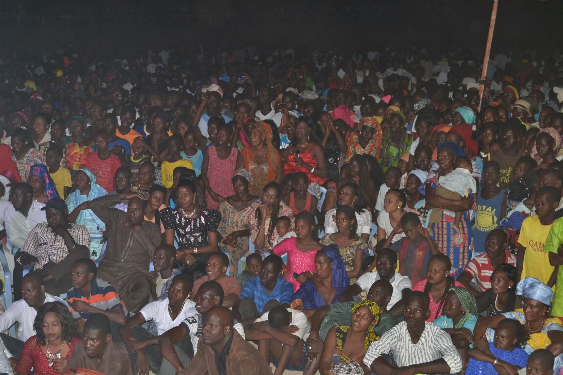 Pape Diouf chez les Ndioumois du Fouta pour une partie de "bada doutte"