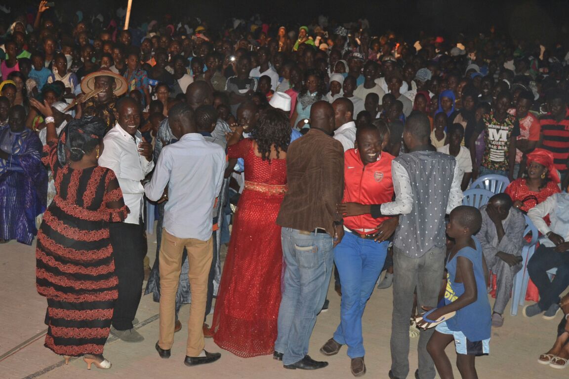 Pape Diouf chez les Ndioumois du Fouta pour une partie de "bada doutte"