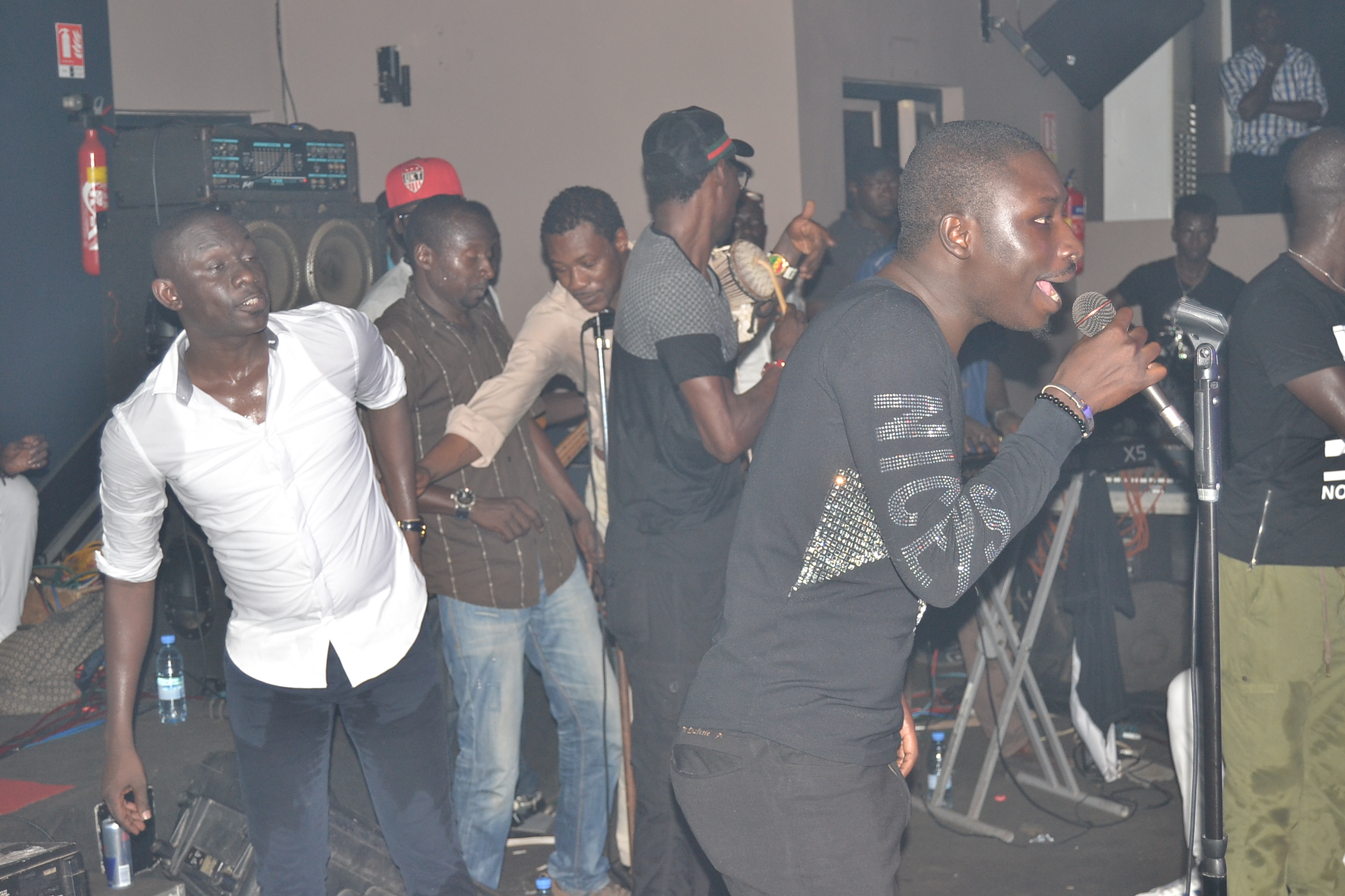 Dans la chaleur du BLOOWY NIGHT, Pape Diouf élève la barre et vous donne RV ce dimanche au Baramundi. Regardez
