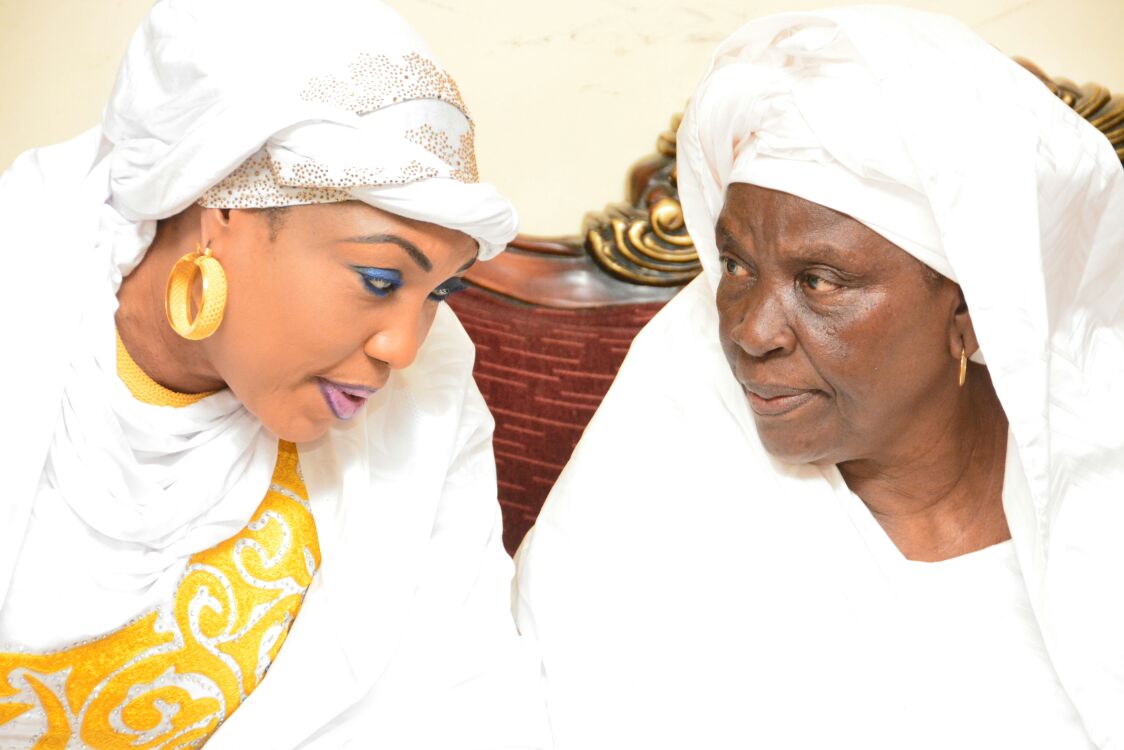 MAGAL TOUBA 2016: Sheikh Alassane sene "tare yallah" initie 24h de priére à Touba avec ses disciples.