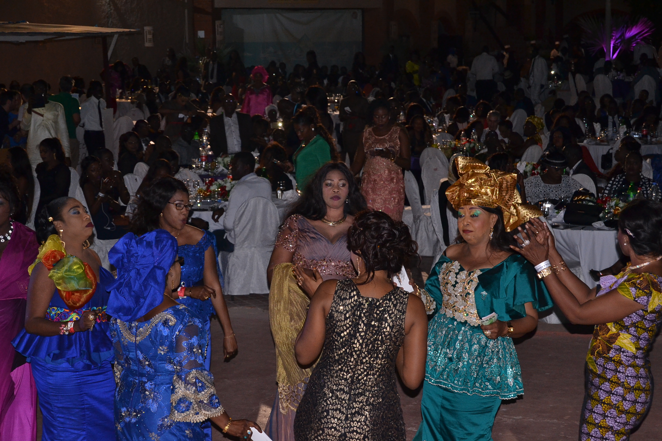 GALA ASAADS: Pape Diouf envoi les enfants de Pape Mael Diop de L' ADS aux anges.