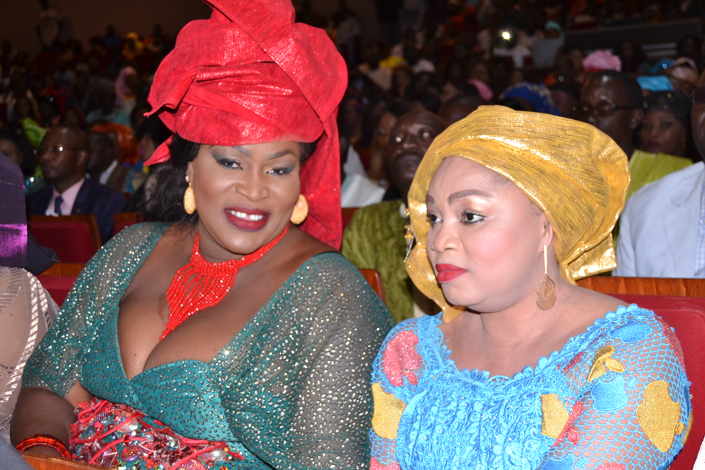 42 images, anniversaire Mame Goor Djazaka remplit le sorano. Regardez