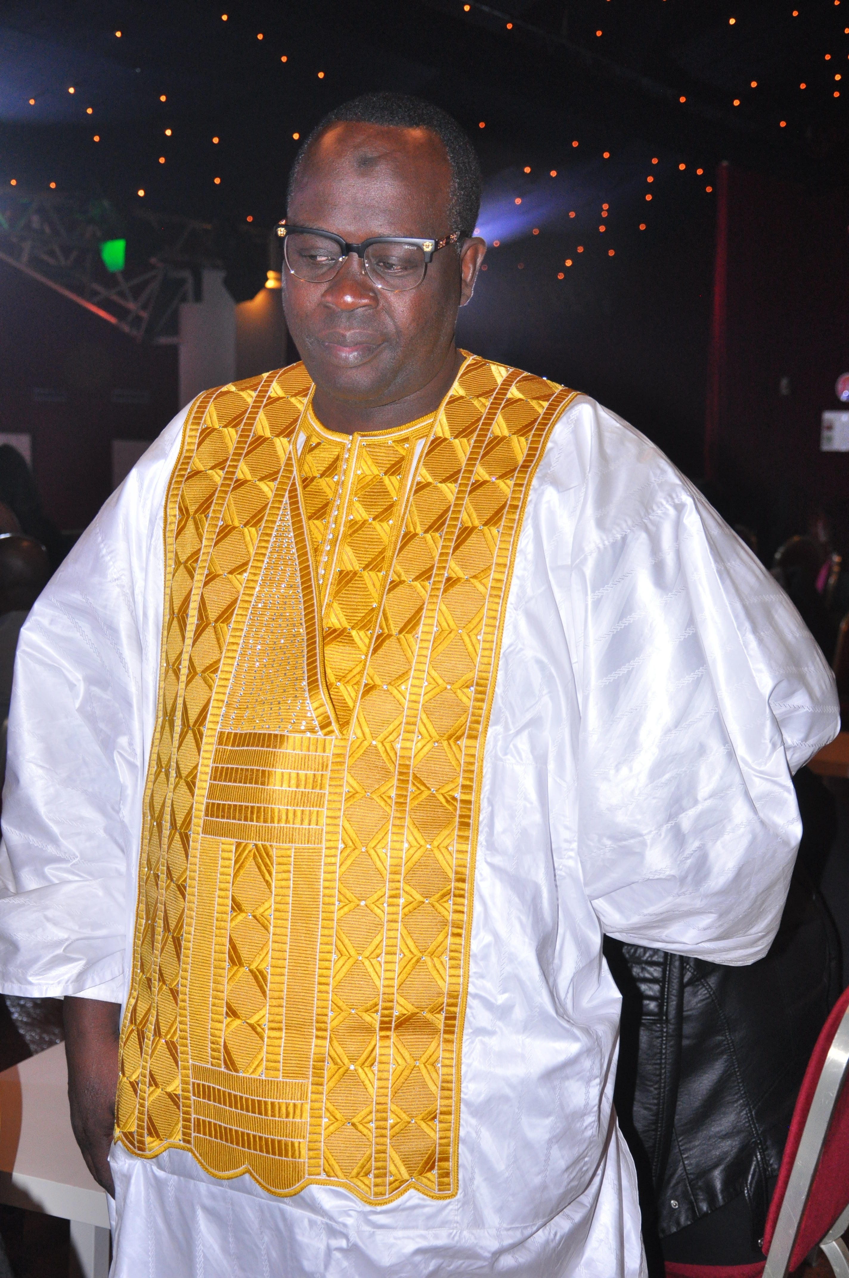 NOEL: Pape et Cheikh chauffe le Dock Haussman de Paris.