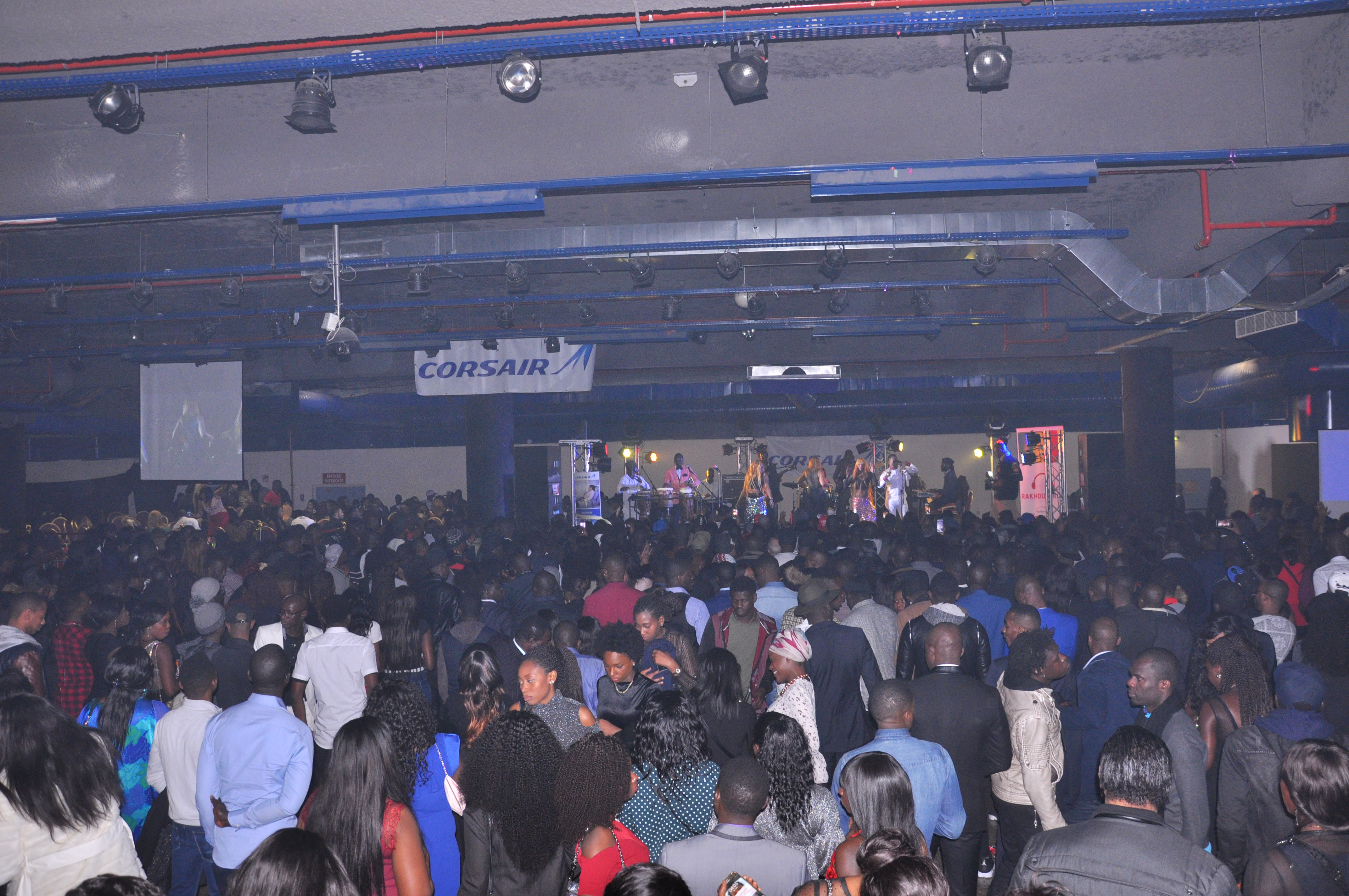 PALAIS DES CONGRES DE MONTREUIL VIVIANE CHIDID SOLD OUT LA SALLE