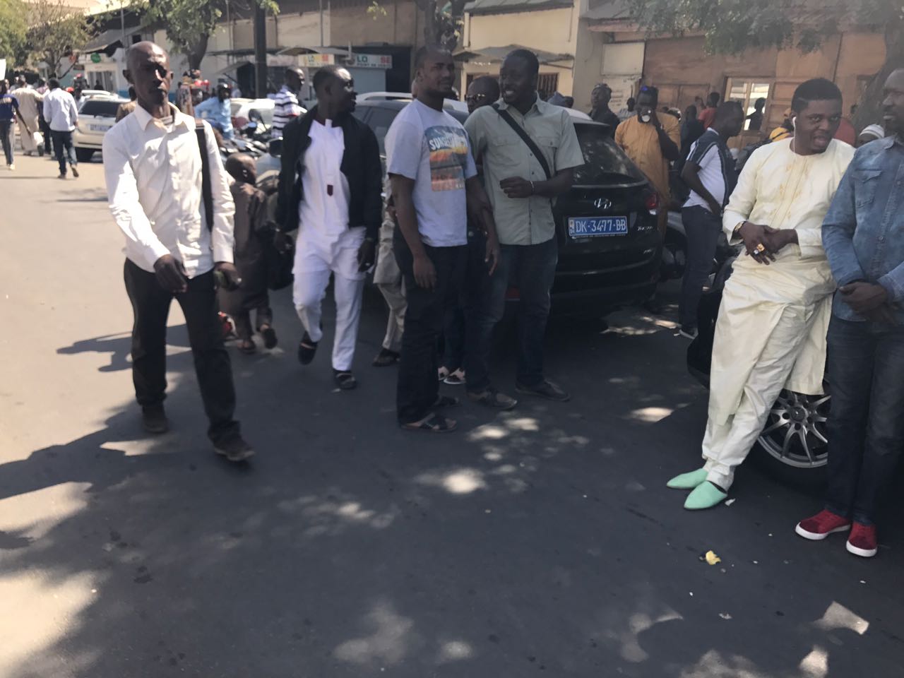 Marche: Les transitaires en colère contre le chef de subdivision des douanes de Mole 2 Ahmadou lamine Sarr.