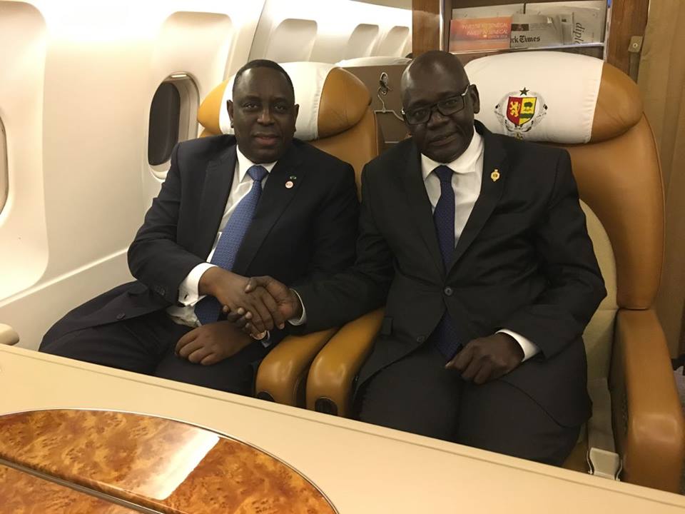 Le grand Maître WAR,avec le Président Macky Sall au Mali ce weekend.