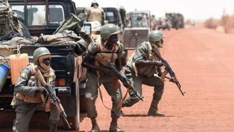 Urgent: 37 morts dans un attentat-suicide au Mali