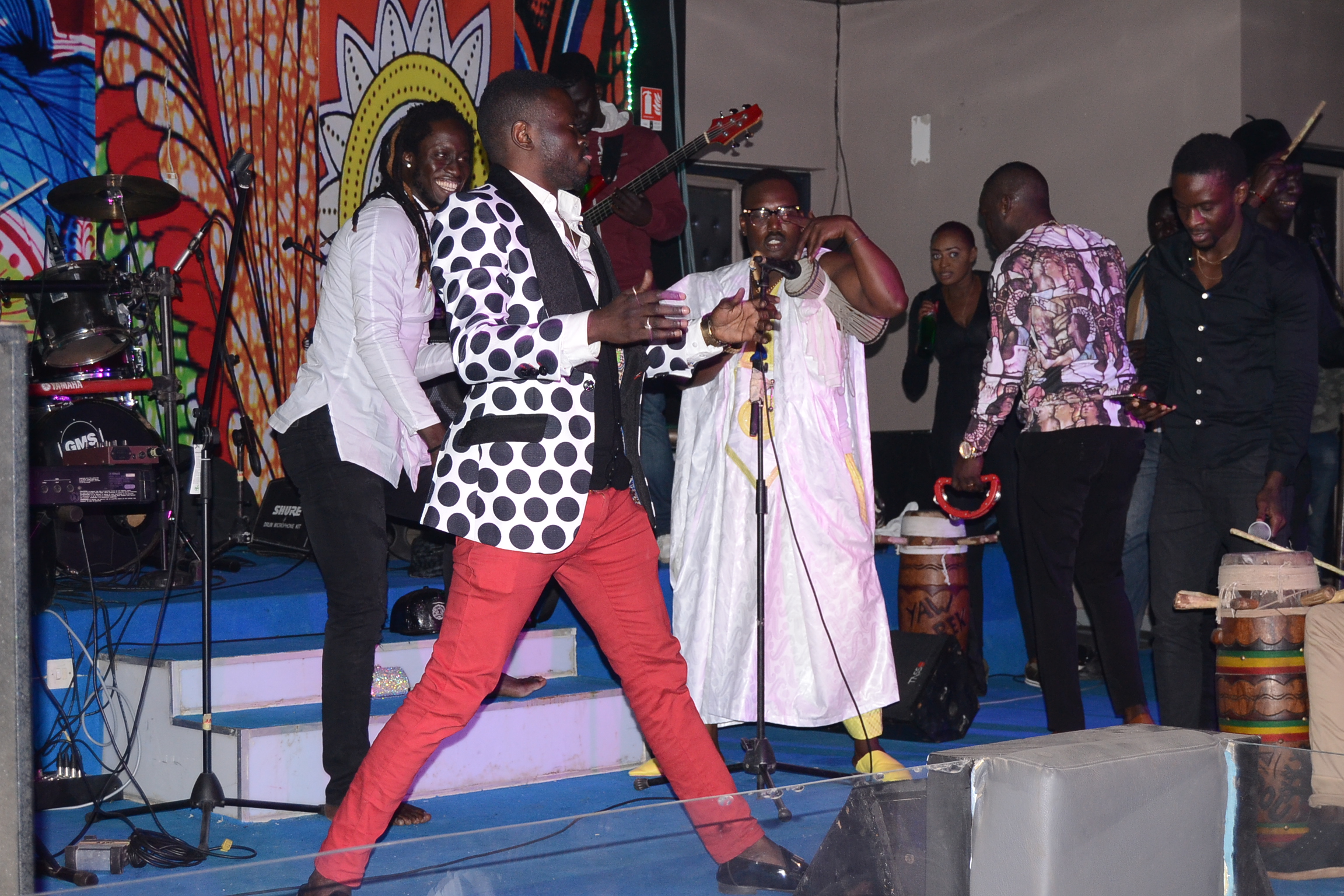 Viviane CHIDID met le feu au SARABAA avec ses fans avant la sortie officielle de son album prévu le lundi 13 Fevrier.